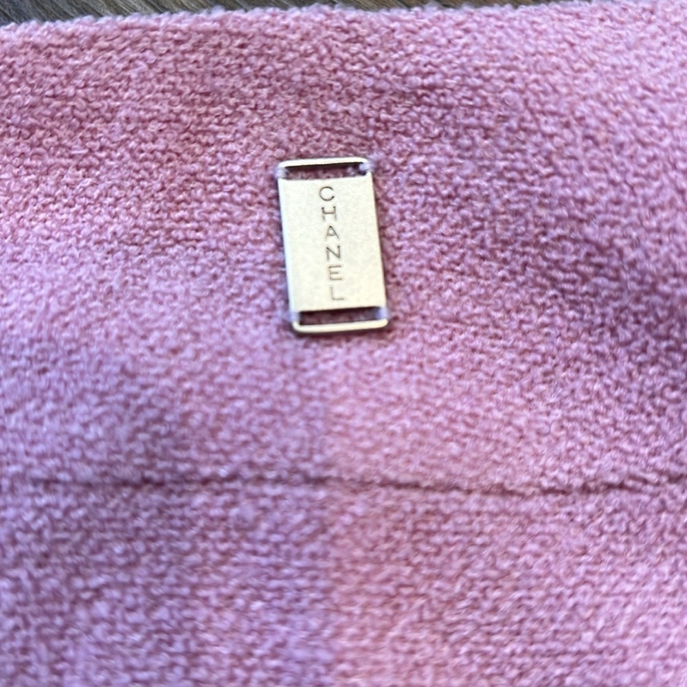 CHANEL Boutique Vtg 90s Pink Tweed Boucle Wool Midi Pencil Skirt Made France XL - Picture 7 of 14
